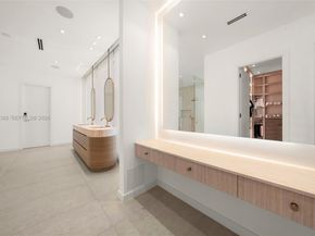 7700 SW 50th Ct, Miami FL 33143