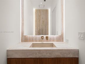 7700 SW 50th Ct, Miami FL 33143