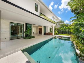 7700 SW 50th Ct, Miami FL 33143