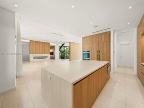 7700 SW 50th Ct, Miami FL 33143