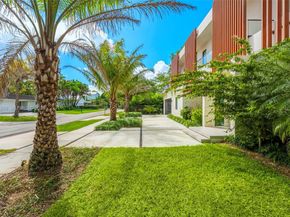 7700 SW 50th Ct, Miami FL 33143