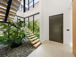 7700 SW 50th Ct, Miami FL 33143