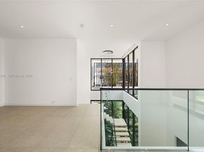 7700 SW 50th Ct, Miami FL 33143