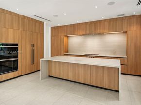 7700 SW 50th Ct, Miami FL 33143