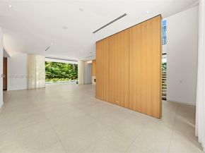 7700 SW 50th Ct, Miami FL 33143