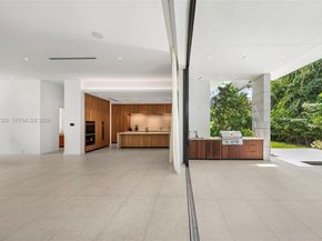 7700 SW 50th Ct, Miami FL 33143