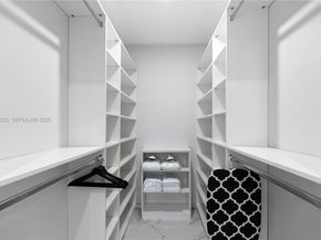 2376 NW 2nd St, Miami FL 33125