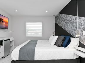 2376 NW 2nd St, Miami FL 33125