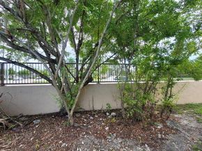 371 NW 135th Way, Plantation FL 33325