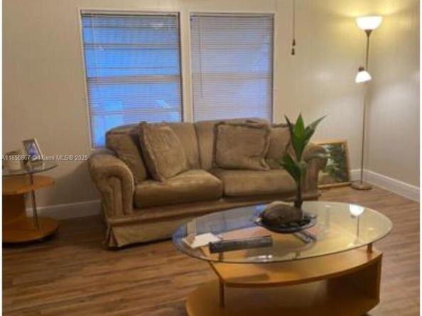 371 NW 135th Way, Plantation FL 33325
