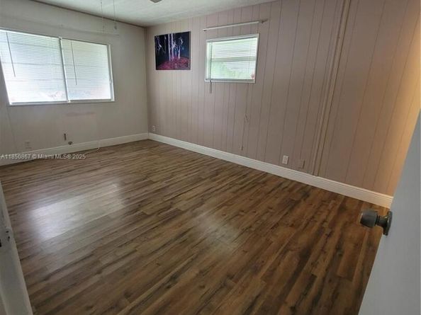 371 NW 135th Way, Plantation FL 33325