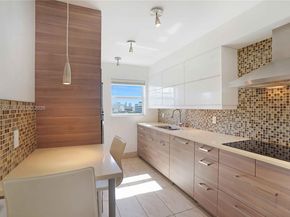 245 18TH St 902, Miami Beach FL 33139