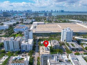 245 18TH St 902, Miami Beach FL 33139