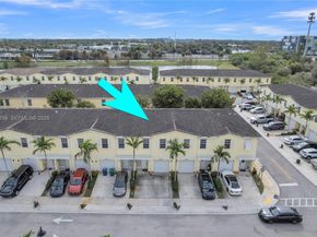 4040 NW 11th St, Lauderhill FL 33313