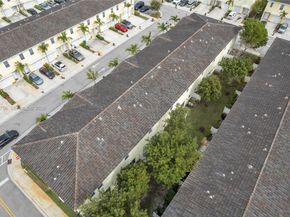 4040 NW 11th St, Lauderhill FL 33313