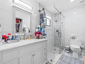2 Flint Way, Boynton Beach FL 33426