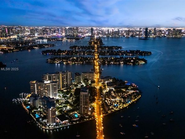 3 Island Ave 11G, Miami Beach FL 33139