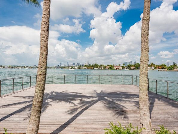3 Island Ave 11G, Miami Beach FL 33139