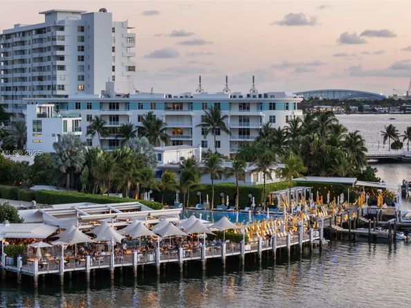 3 Island Ave 11G, Miami Beach FL 33139