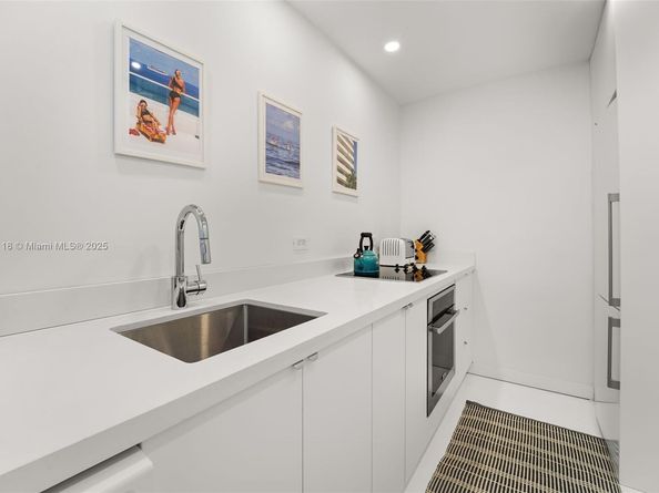 3 Island Ave 11G, Miami Beach FL 33139