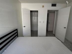 17620 Atlantic Blvd 105, Sunny Isles Beach FL 33160