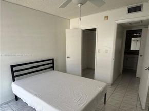 17620 Atlantic Blvd 105, Sunny Isles Beach FL 33160