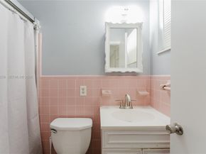 5737 Grant St, Hollywood FL 33021