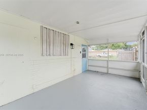 5737 Grant St, Hollywood FL 33021