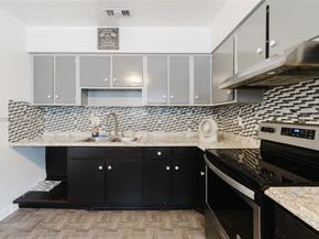 5737 Grant St, Hollywood FL 33021