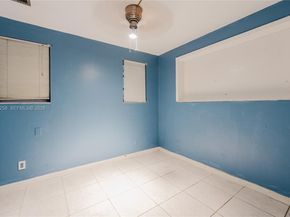 5737 Grant St, Hollywood FL 33021