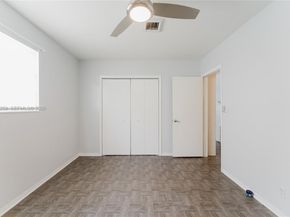 5737 Grant St, Hollywood FL 33021