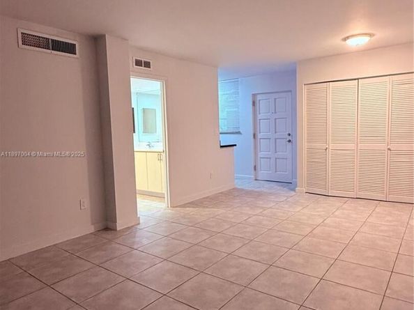 777 NE 62nd St C415, Miami FL 33138