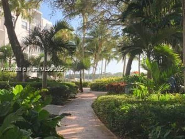 777 NE 62nd St C415, Miami FL 33138