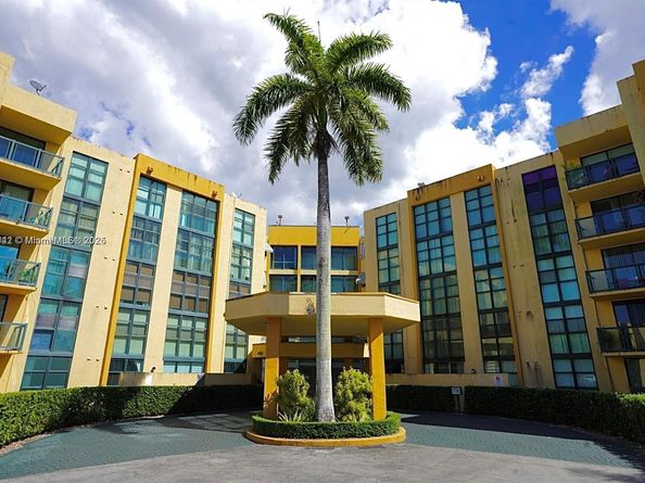 11800 SW 18th St 1314, Miami FL 33175