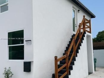 2242 NW 64th St