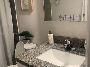 505 Spencer Dr 101, West Palm Beach FL 33409