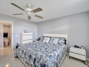 1514 Whitehall Dr 405, Davie FL 33324