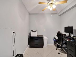 1514 Whitehall Dr 405, Davie FL 33324