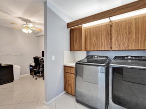 1514 Whitehall Dr 405, Davie FL 33324