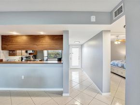 1514 Whitehall Dr 405, Davie FL 33324