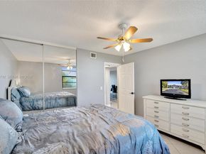 1514 Whitehall Dr 405, Davie FL 33324