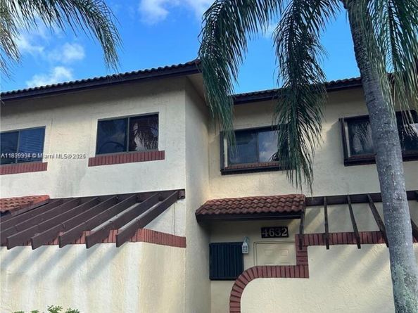 4632 NW 90th Ave, Sunrise FL 33351