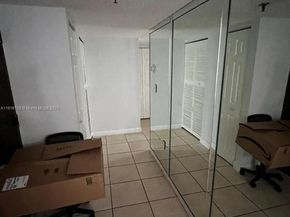 17890 W Dixie Hwy 421 Hwy 421, Miami FL 33160