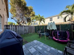 1385 SE 26th Ave, Homestead FL 33035