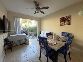 1385 SE 26th Ave, Homestead FL 33035