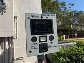 1385 SE 26th Ave, Homestead FL 33035