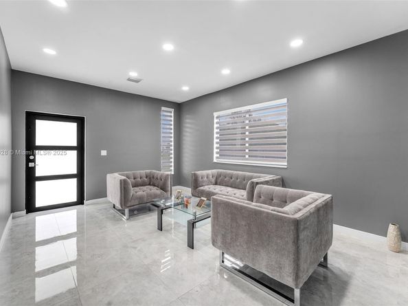 22801 SW 123rd Ave, Miami FL 33170