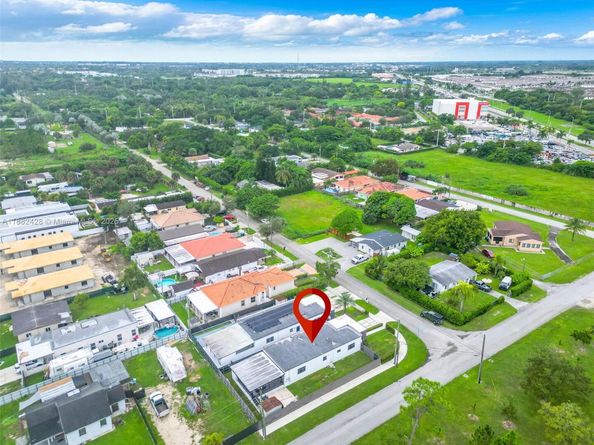 22801 SW 123rd Ave, Miami FL 33170