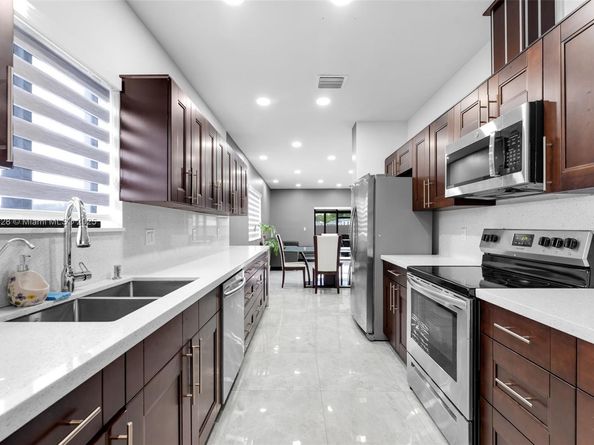 22801 SW 123rd Ave, Miami FL 33170