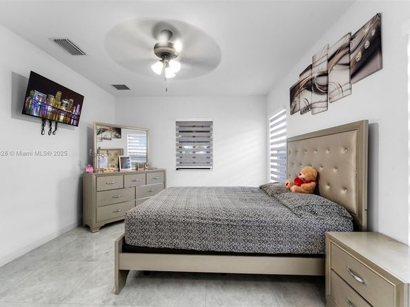 22801 SW 123rd Ave, Miami FL 33170